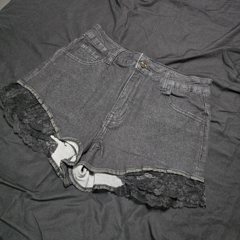 ROMWE Black Denim Shorts with Lace Detail, Medium